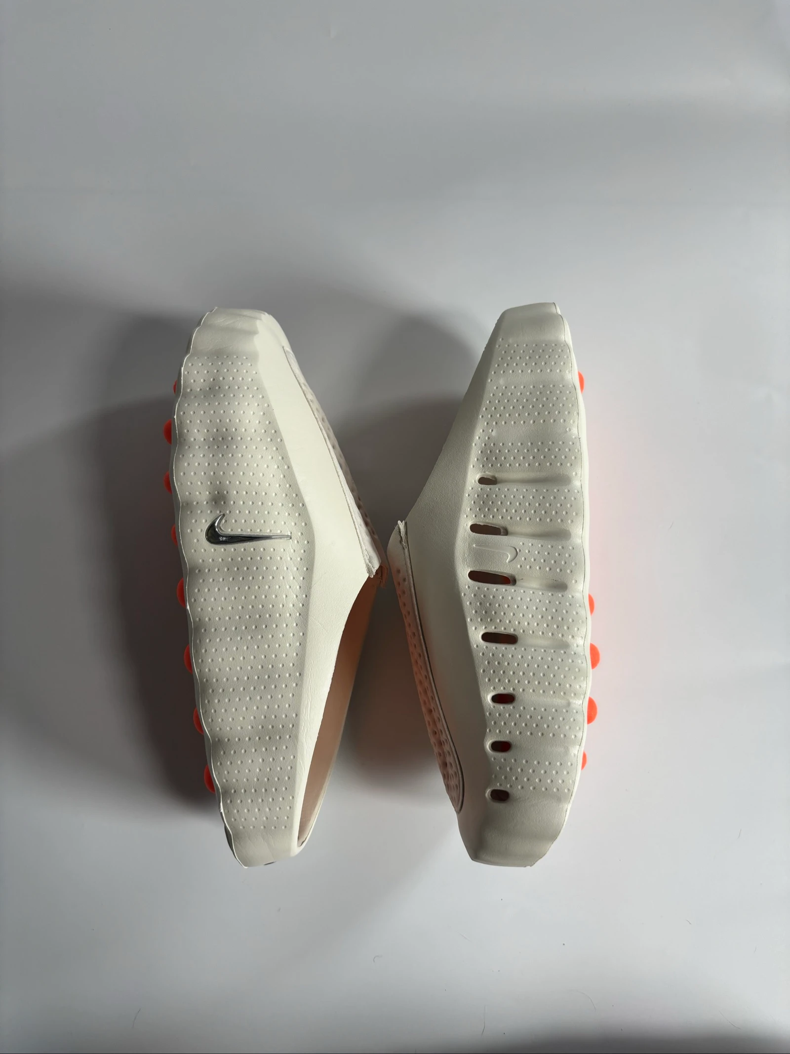 Nike Mind 001 Sail and Hyper Crimson - NUEVO - Talla 42 – photo 2